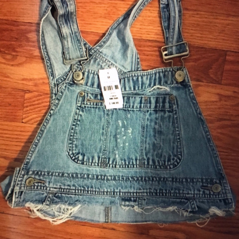 LF Overall Crop Top - Picture 4 of 4
